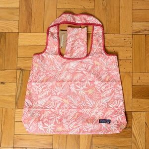 New Patagonia Shopper Tote Bag Upcycled Packable Foldable with Tags